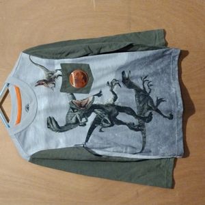 Jurassic World Boys T-Shirt Sz XS 4/5 Velociraptor Dinosaur w/Badge Long Sleeve